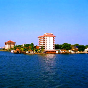 Willingdon_Island_Cochin_Kerala3_large-1 (1)